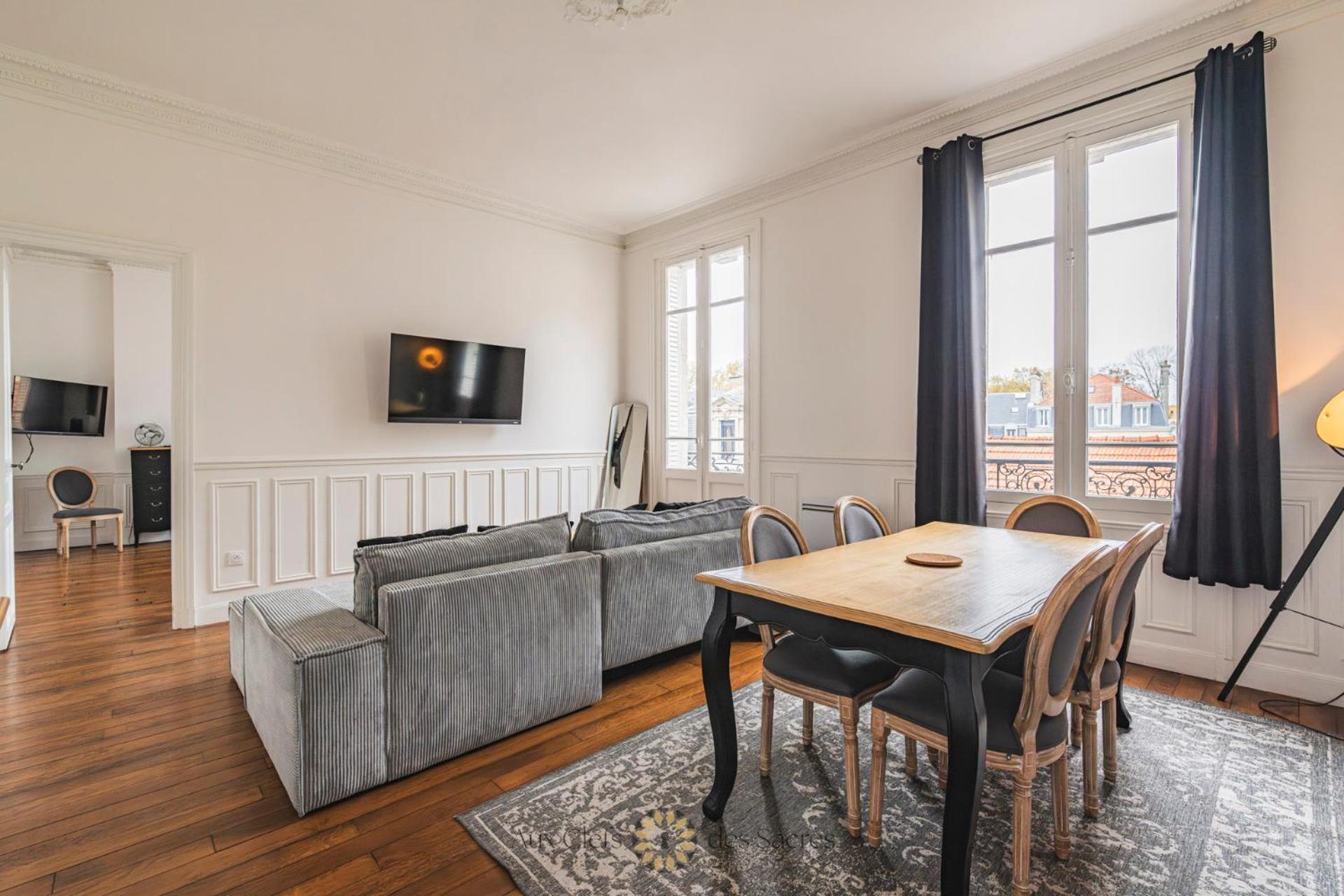 l'Hôtel des Ventes Reims Chativesle Exterior foto